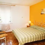 Апартаменты By The Sea Mastrinka, Ciovo - 1005