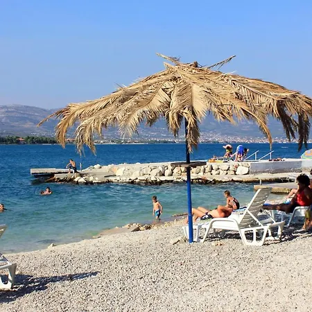 Apartments By The Sea Mastrinka, Ciovo - 1005