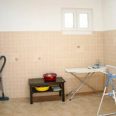Appartement By The Sea Mastrinka, Ciovo - 1005 Trogir