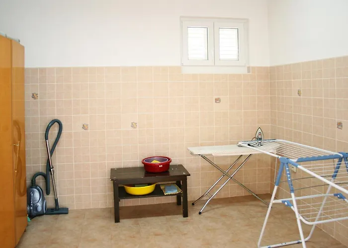 Appartement By The Sea Mastrinka, Ciovo - 1005 Trogir